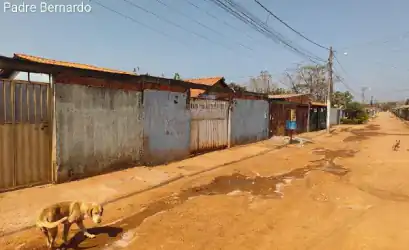 Casa em PADRE BERNARDO - GO