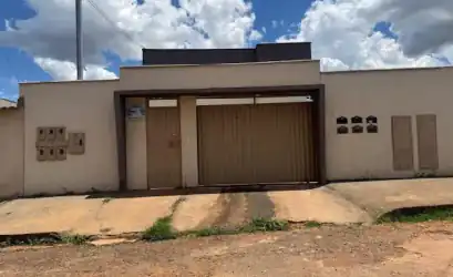 Apartamento em LUZIANIA - GO