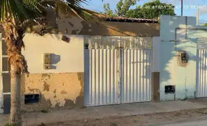 Casa em IACU - BA