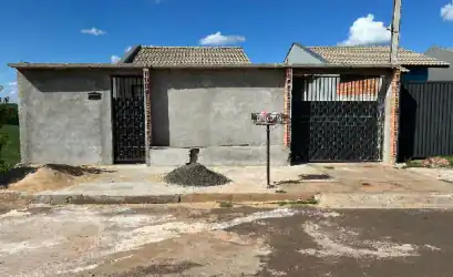 Casa em APUCARANA - PR