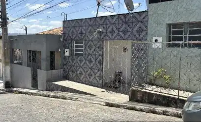 Casa em BEZERROS - PE