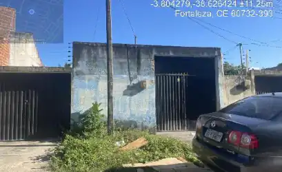 Casa em FORTALEZA - CE