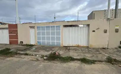Casa em MOSSORO - RN
