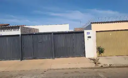 Casa em UBERLANDIA - MG