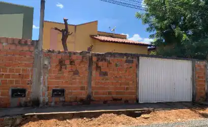 Casa em PIRACURUCA - PI