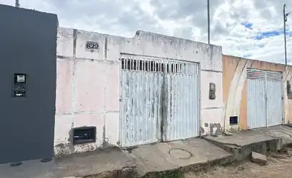 Casa em IACU - BA