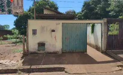 Casa em DELTA - MG