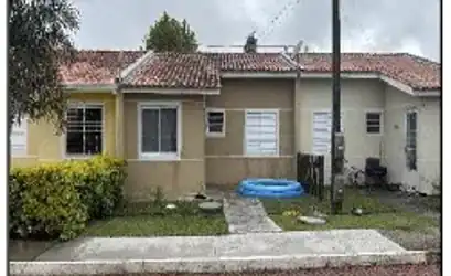 Casa em PONTA GROSSA - PR