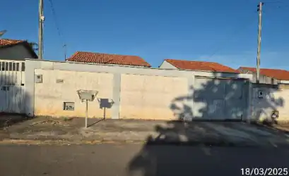 Casa em PADRE BERNARDO - GO