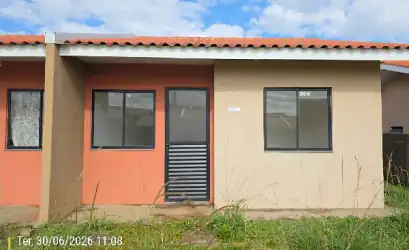 Casa em PONTA GROSSA - PR