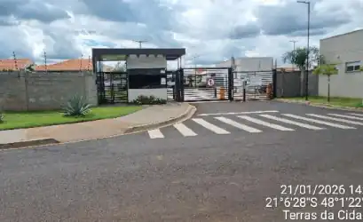 Casa em SERTAOZINHO - SP