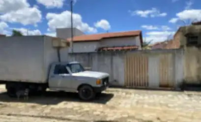 Casa em JEQUITINHONHA - MG