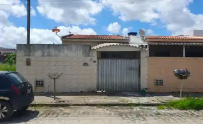 Casa em SANTA RITA - PB