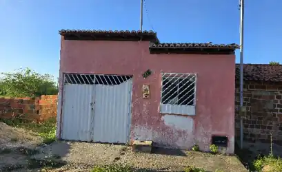 Casa em IACU - BA