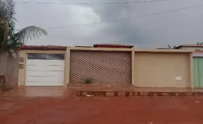Casa em BURITIZEIRO - MG