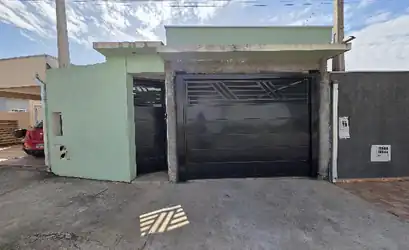 Casa em ANGATUBA - SP