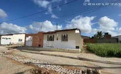 Casa em IACU - BA