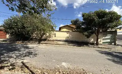 Casa em ESMERALDAS - MG