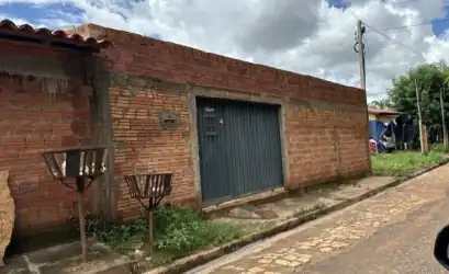 Casa em ALTOS - PI