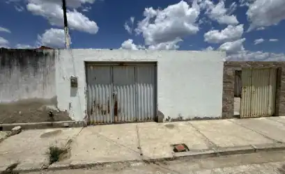 Casa em EXU - PE