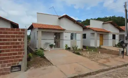 Casa em ALTOS - PI