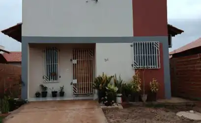 Casa em ALTOS - PI