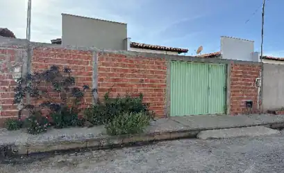 Casa em VALENCA DO PIAUI - PI