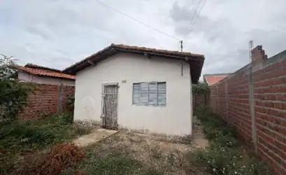 Casa em ALTOS - PI