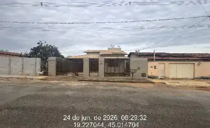 Casa em POMPEU - MG