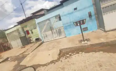 Casa em IACU - BA