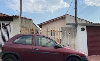 Casa em JACAREI - SP