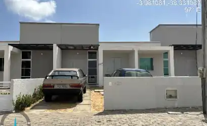 Casa em AQUIRAZ - CE