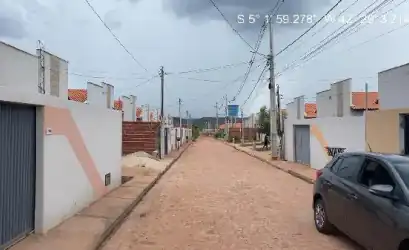 Casa em ALTOS - PI