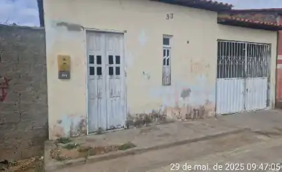 Casa em IACU - BA