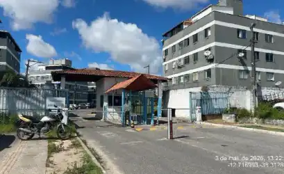 Apartamento em CAMACARI - BA
