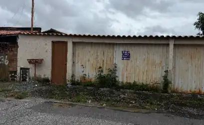 Casa em ESMERALDAS - MG
