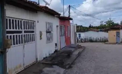 Casa em ITAPETINGA - BA