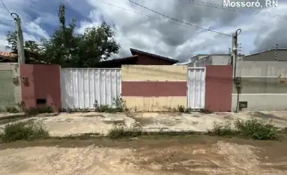 Casa em MOSSORO - RN