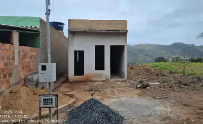 Casa em CARANGOLA - MG